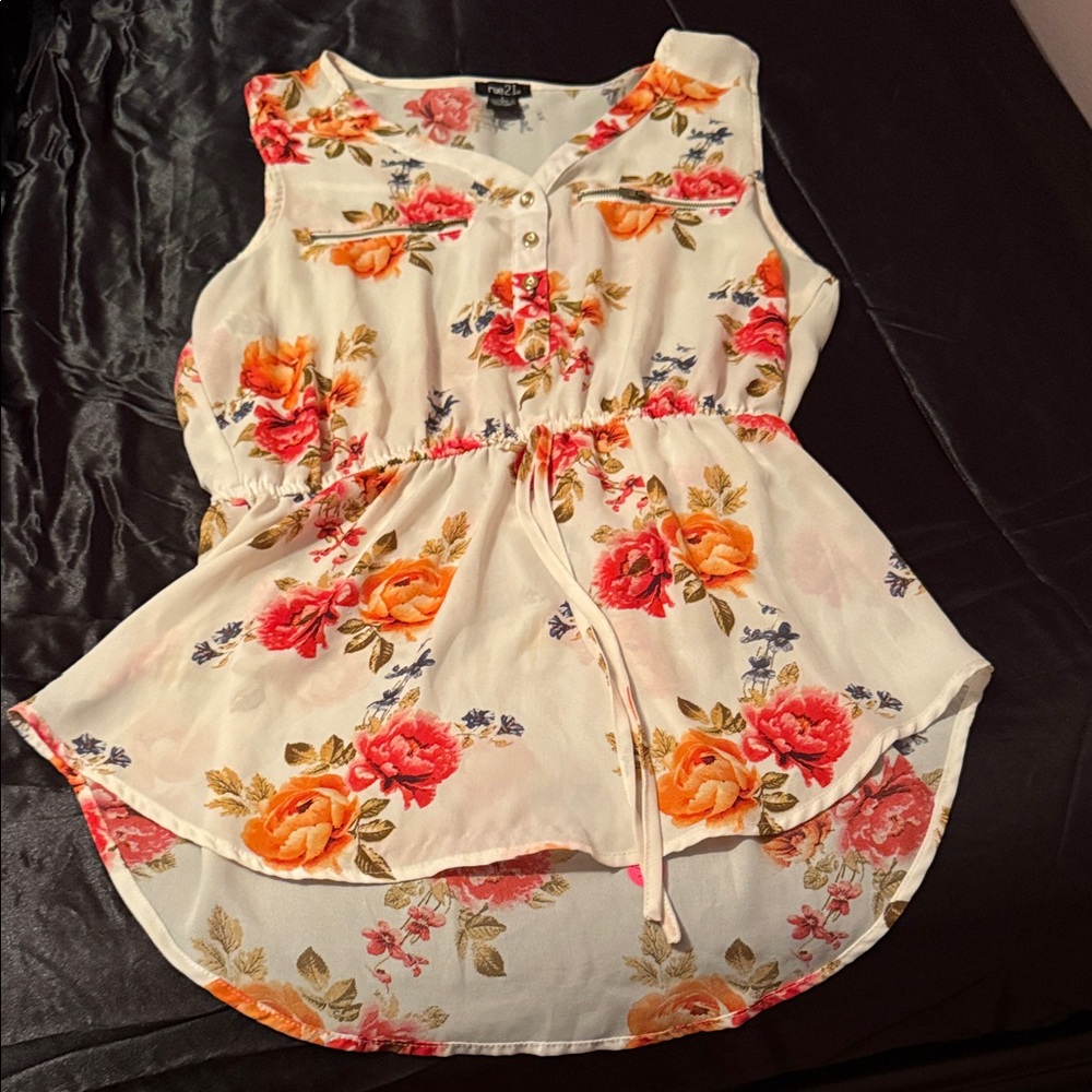 Rue21 Cream Floral Zip-Pocket Blouse with Pink & Orange Roses